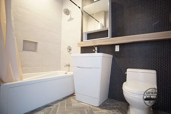 Rented by Lofts and Flats LLC | media 8