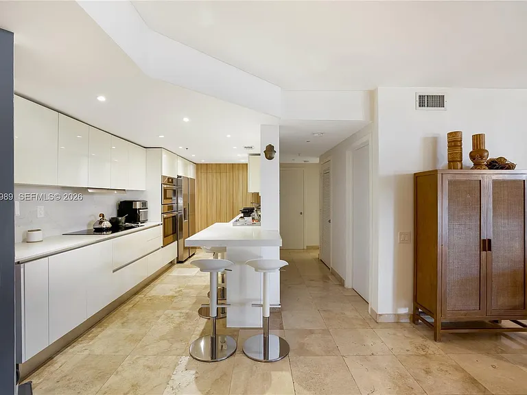 701 Brickell Key Blvd #512 — Photo 3