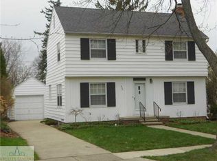 527 Ardson Rd, East Lansing, MI 48823