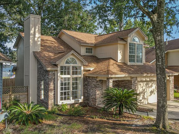 4th image of 1615 Mariah Way E