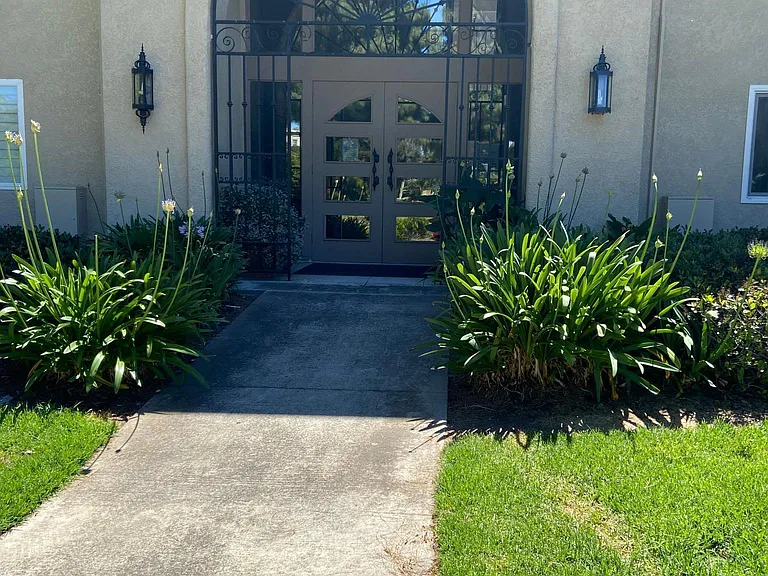 5510 Paseo Del Lago W #2B — Photo 1