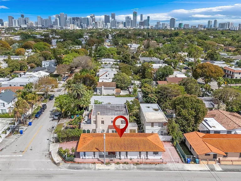 1101 SW 17th Ave — Photo 14