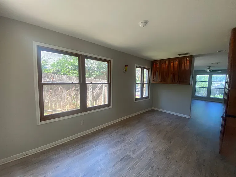 11915 Sky West Dr — Photo 16