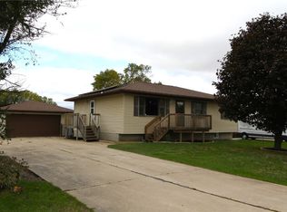 203 Oak Ave, Urbana, IA