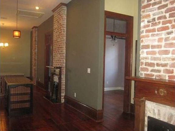 kitchen with mantles