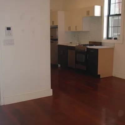 Rented by Nooklyn NYC LLC | media 18