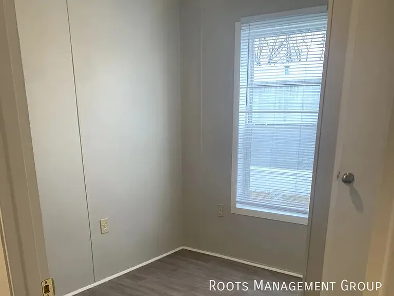 8725 Wabash Ave #105 — Photo 7
