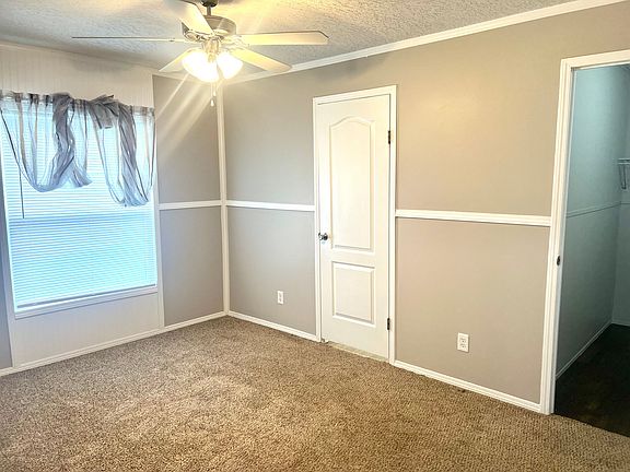 2nd image of 209 Fleetwood Dr