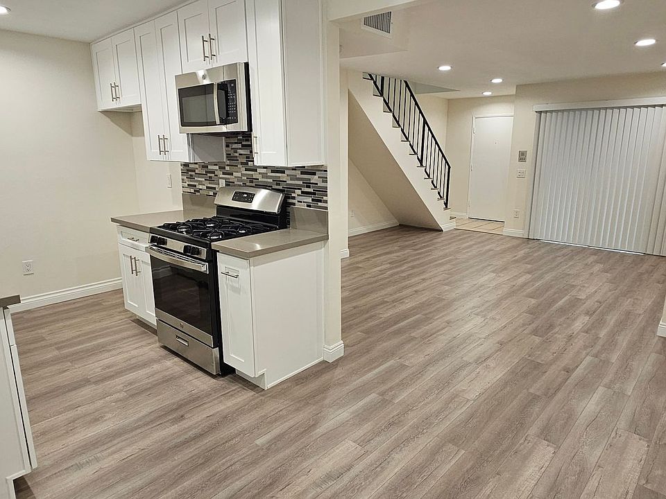 1st image of 8655 Orion Ave Unit 8