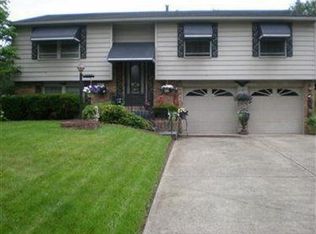 225 Hamrock Dr, Campbell, OH