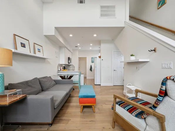 4001 Red River St #4, Austin, TX 78751