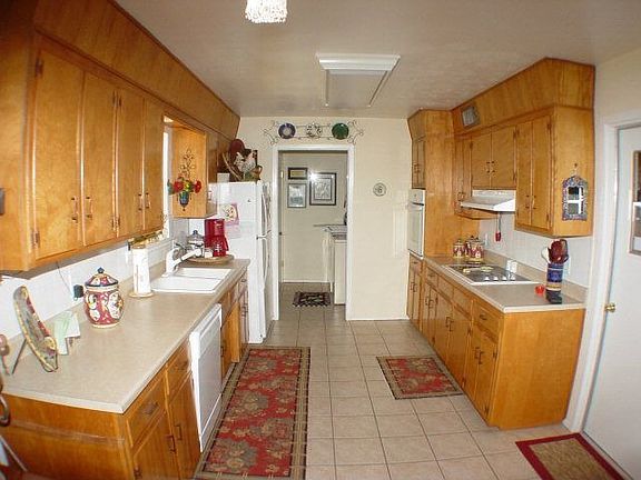 2nd image of 2760 E 21st St