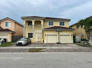 16485 SW 84th Ln, Miami, FL 33193