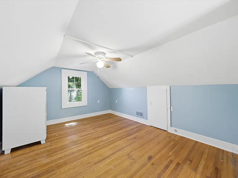 1072 Rocky Springs Rd — Photo 6