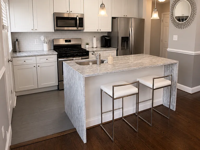 1216 E Cold Spring Ln — Photo 13