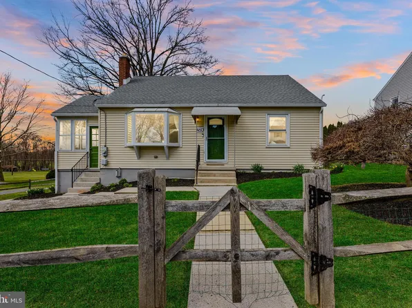 460 Douglas Rd, Hummelstown, PA 17036