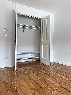 4th image of 367 Waverly Ave #3A