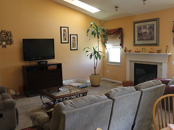 4th image of 719 Woodington Dr