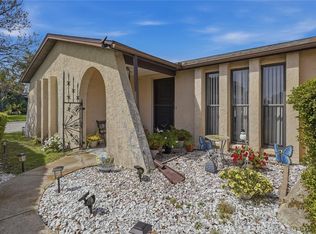 9135 Farmington Ln, Port Richey, FL 34668