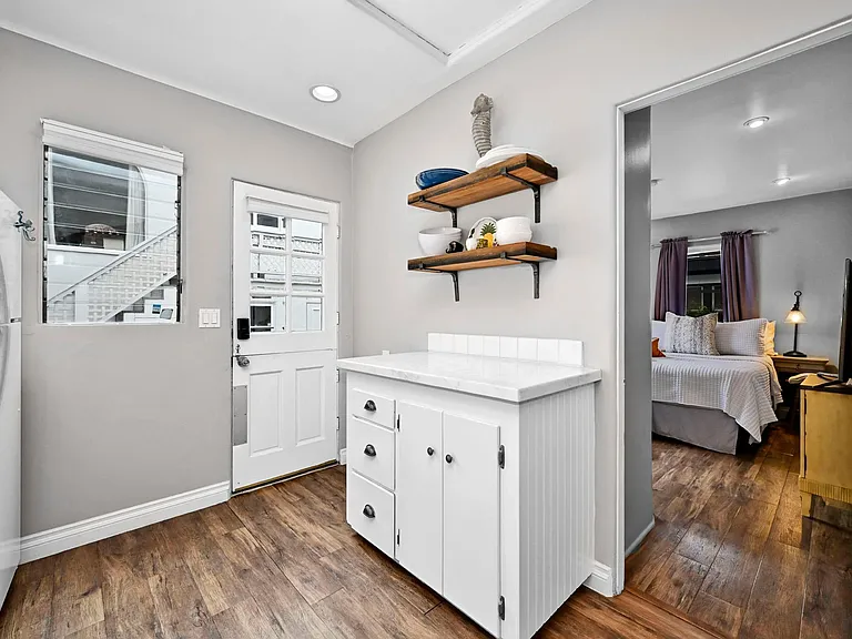 1405 W Bay Ave — Photo 21