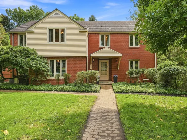 26 Newgate Rd, Pittsburgh, PA 15202