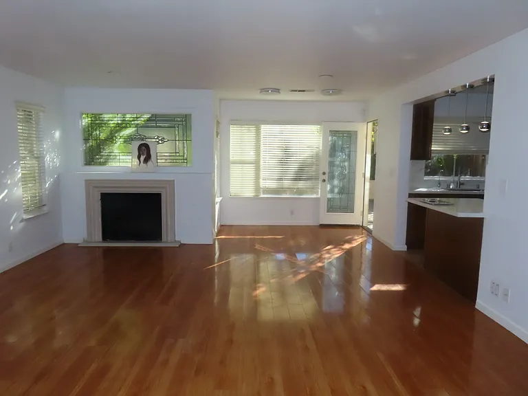 448 Regal Lily Ln — Photo 3