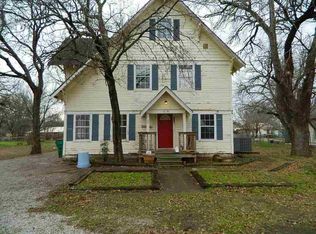 218 E Washington St, Walters, OK 73572