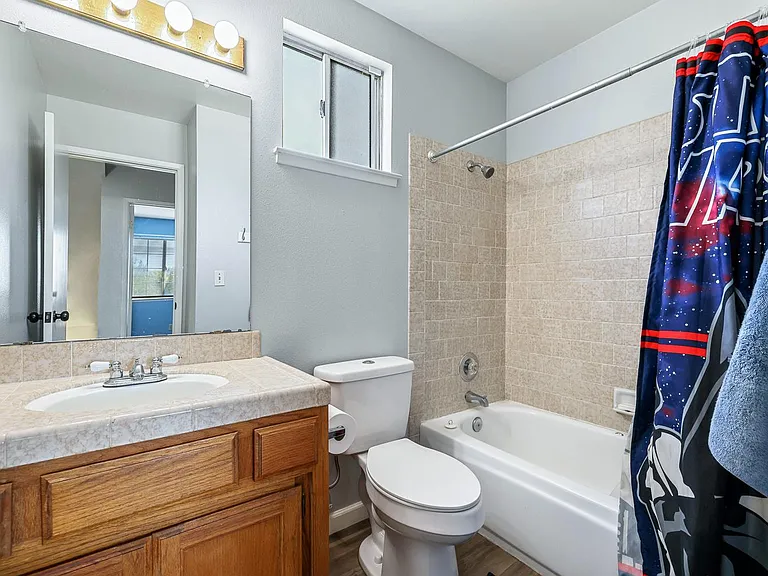 8735 N Cedar Ave #109 — Photo 27