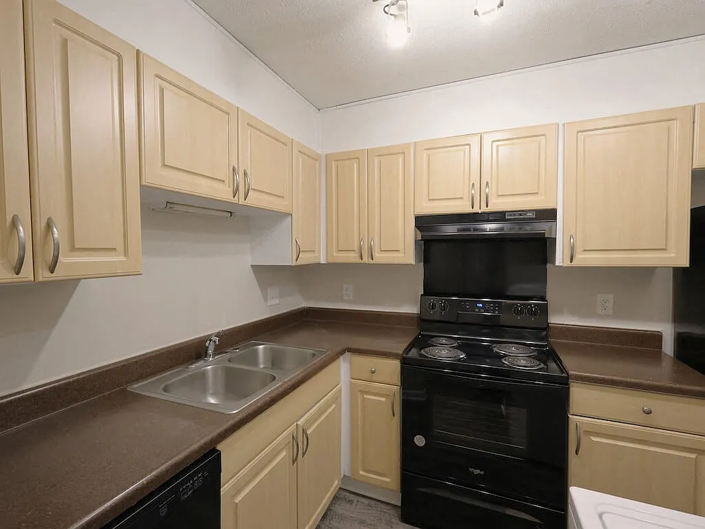 Colony Village — Photo 3