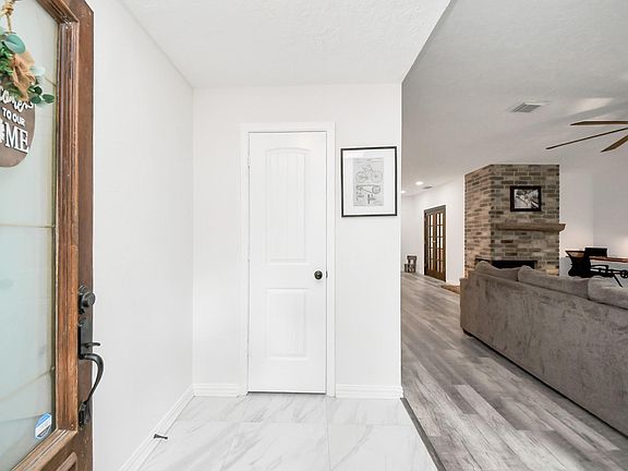 4th image of 4005 Spring Meadow Dr