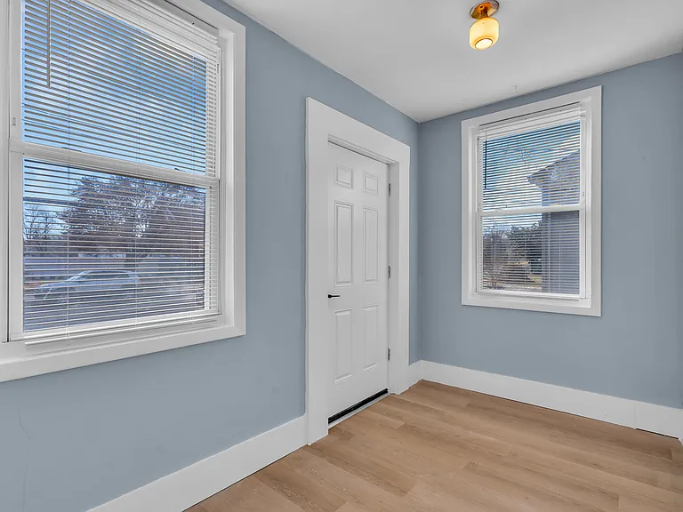 542 Miller Ave #1 — Photo 3