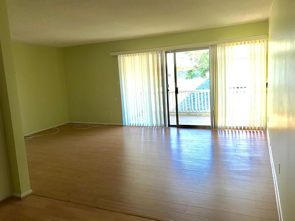 3rd image of 708 Lincoln Blvd APT G