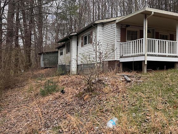 4th image of 1096 Dry Creek Rd