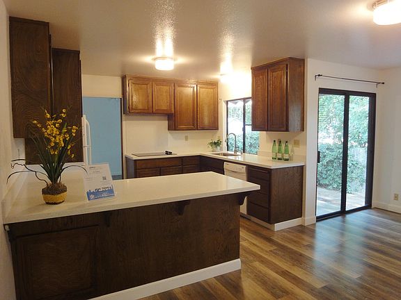 3rd image of 1 Santa Ynez Cir