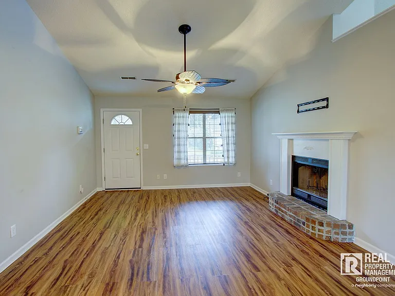 140 Evergreen Magnolia Ave — Photo 4