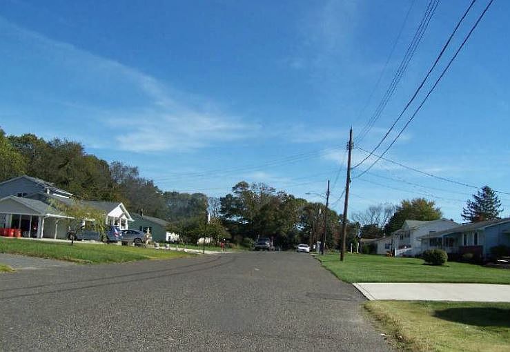 2nd image of 1647 Marla Pl
