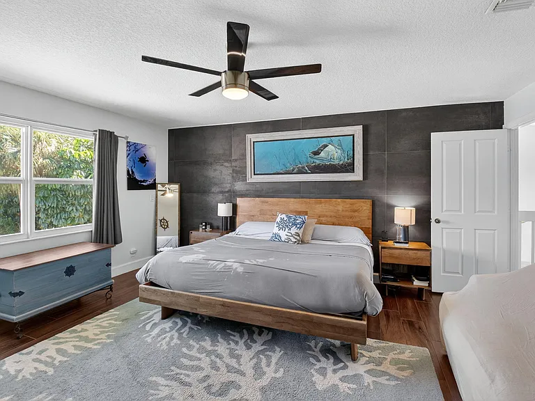 6701 Hillside Ln — Photo 42