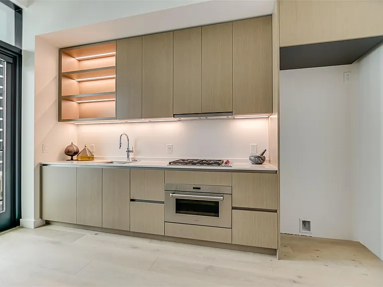 610 Davis St #3206 — Photo 2