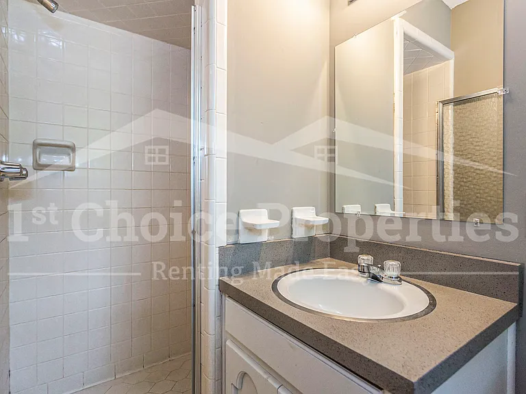 1421 Brewster Cir — Photo 14
