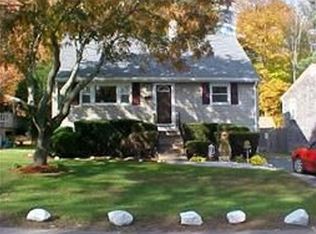88 Pinehurst Ave, Brockton, MA 02302