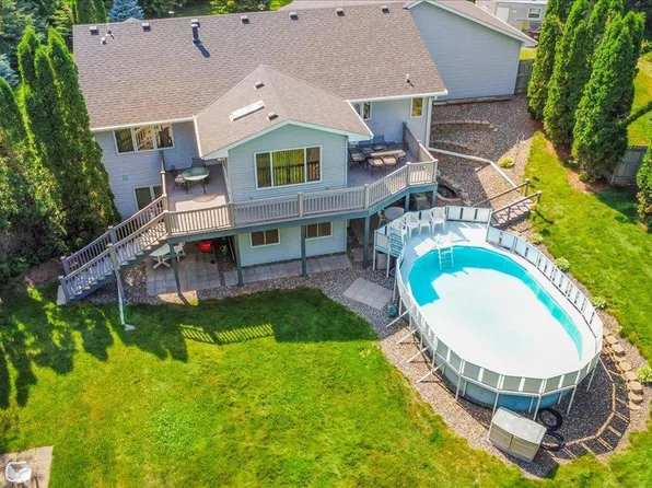 26667 101st St NW, Zimmerman, MN 55398
