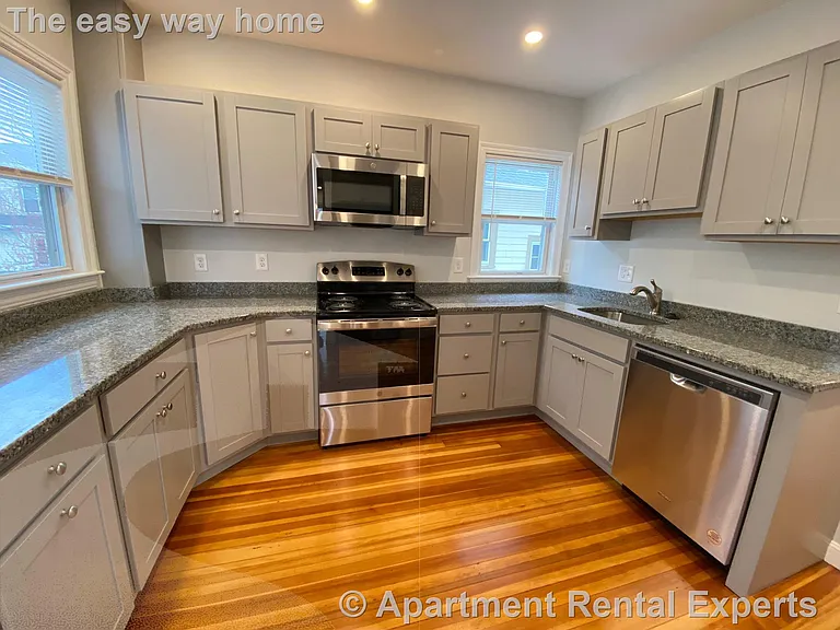 10-12 Trapelo Rd #5 — Photo 4