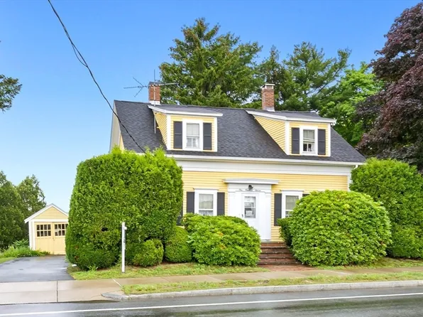 109-111 Liberty St, Danvers, MA 01923