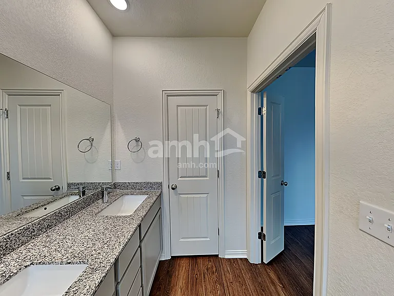 2714 Brogan Crk — Photo 8