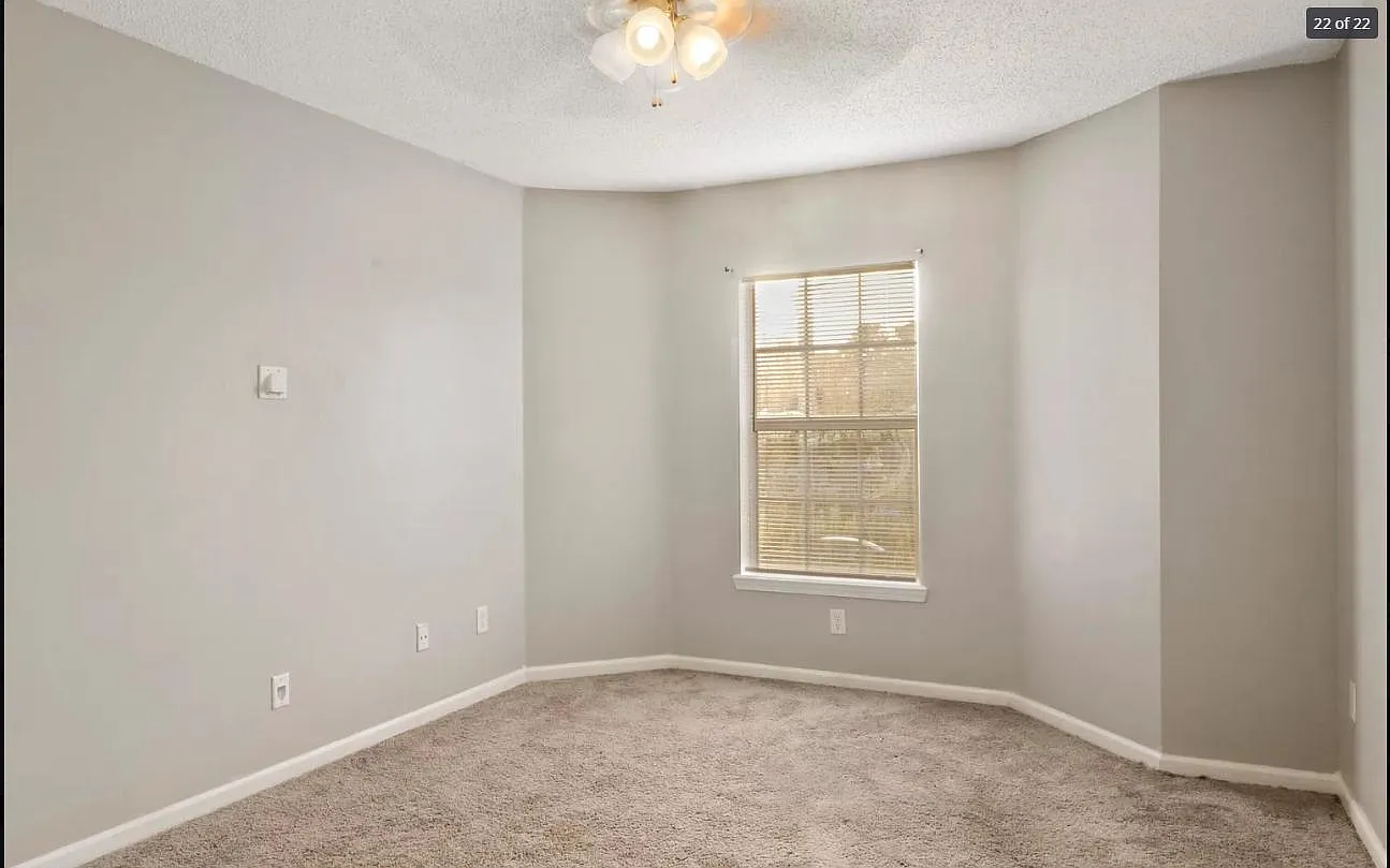 1131 Lee Rd — Photo 4