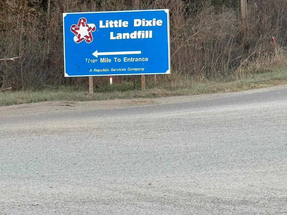 2nd image of W County Line Rd