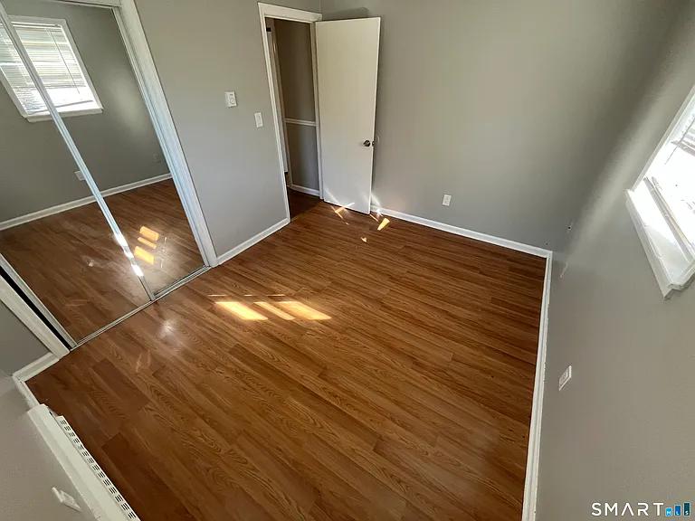 322 Emmett St — Photo 7