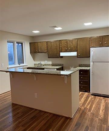 4th image of 328 Carver Dr APT B
