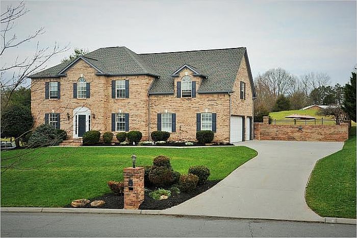 1st image of 3139 Whispering Oaks Dr