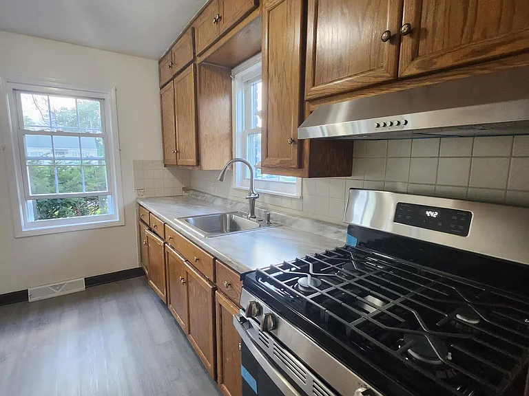6837 Wicker Ave — Photo 7
